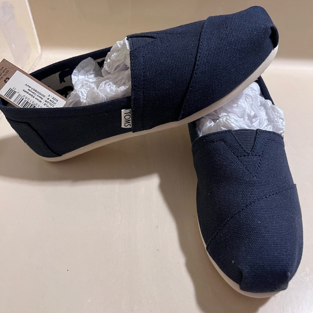 TOMS